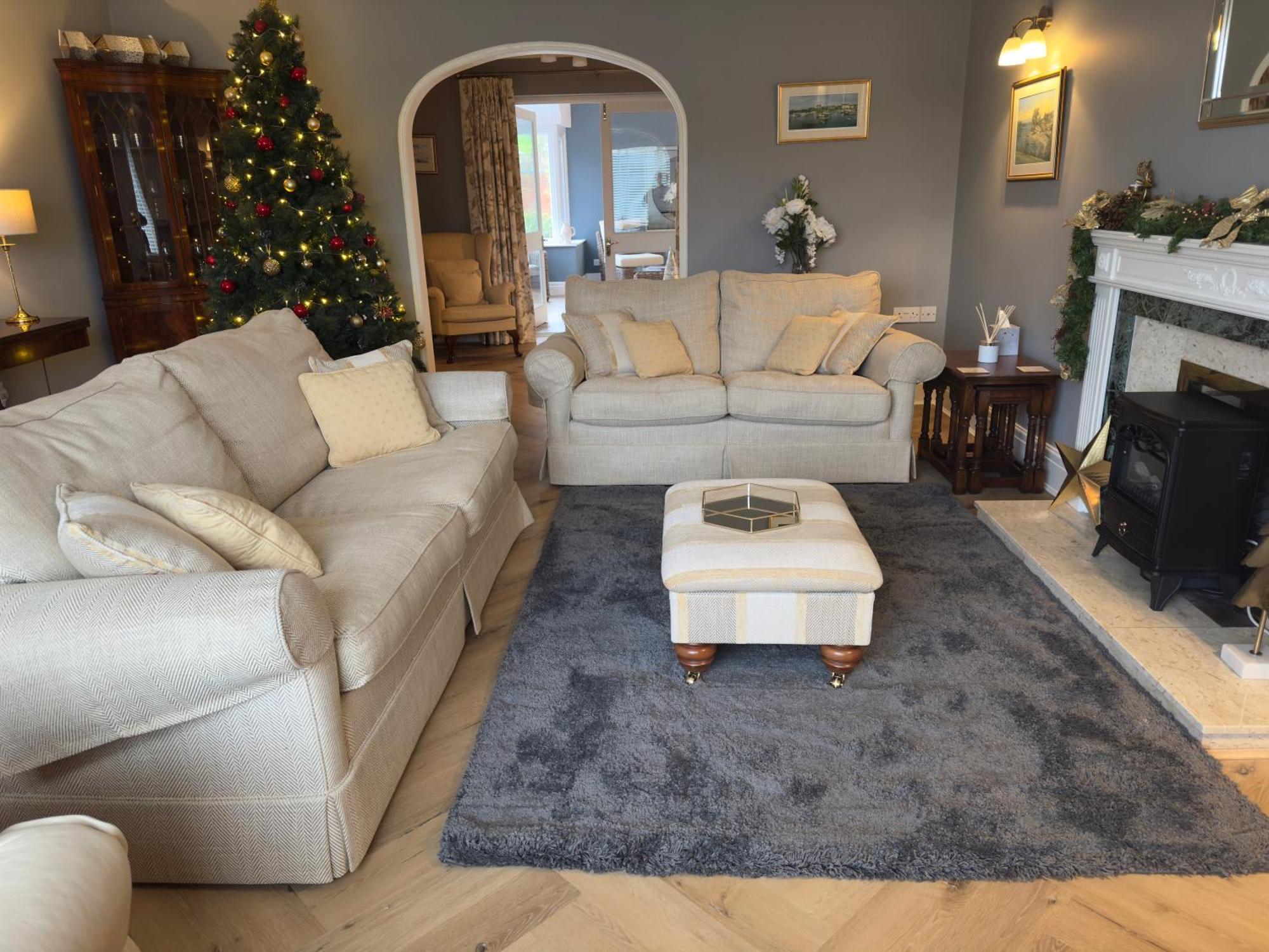 Vast, Elegant Home With Indoor Pool & Sauna Near Popular Golf Course 金顿 外观 照片